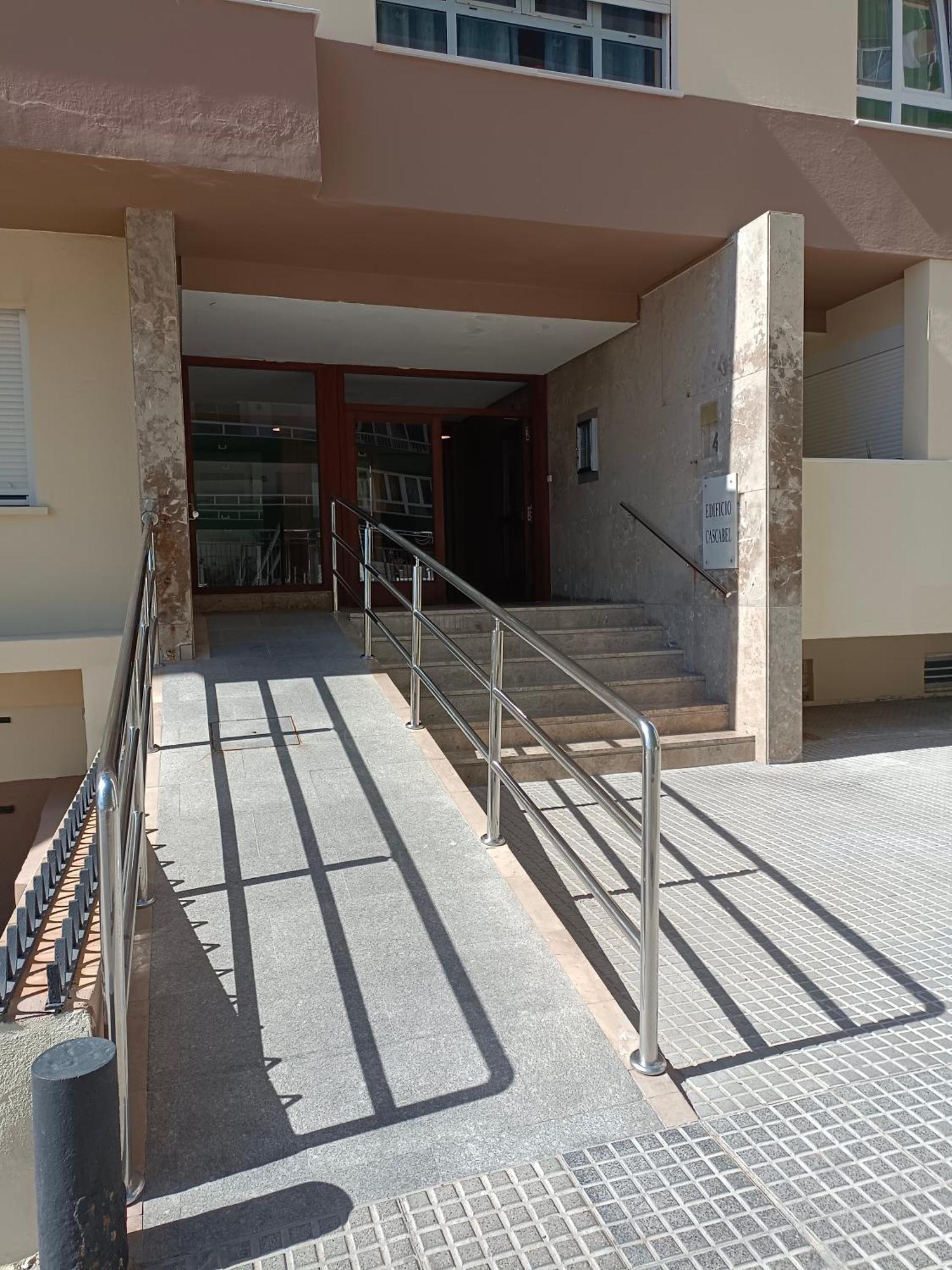 Apartamento Arsenio Beach Кадис Екстериор снимка